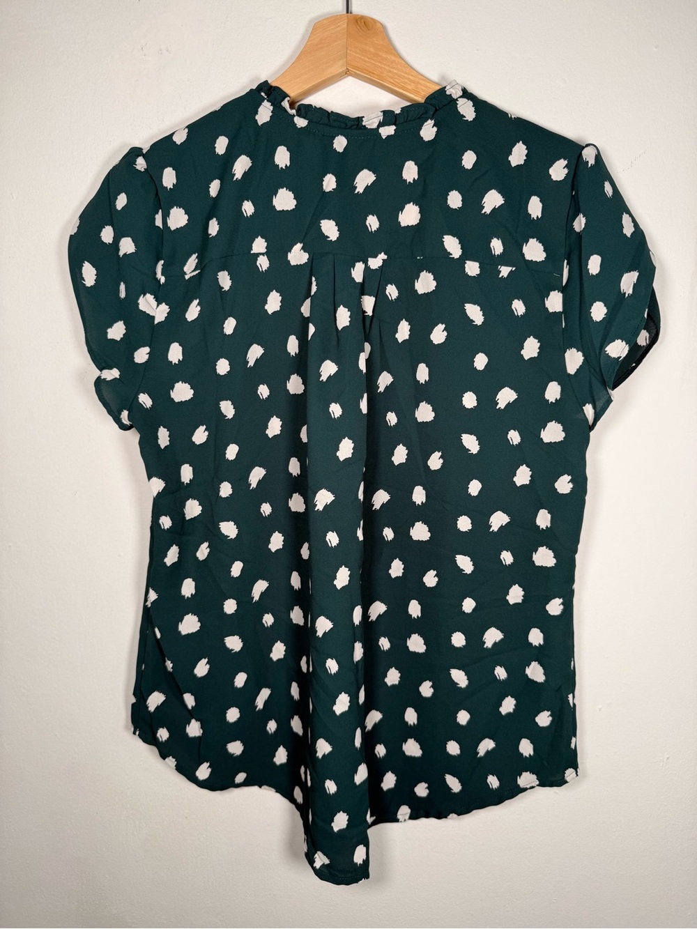 41 Hawthorn Dark Green Dot Short Sleeve Blouse - Picture 3 of 3